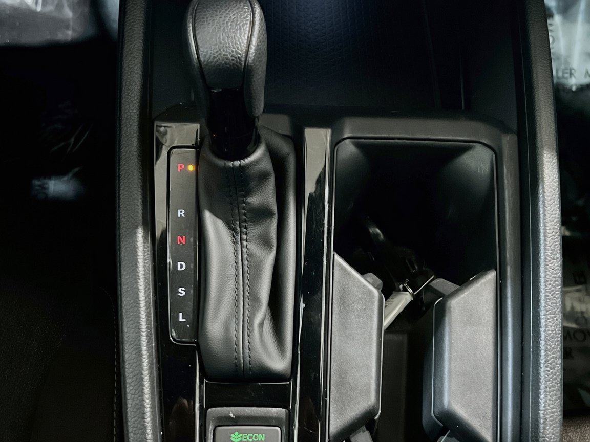 Used 2025 Honda Accord SE image 12