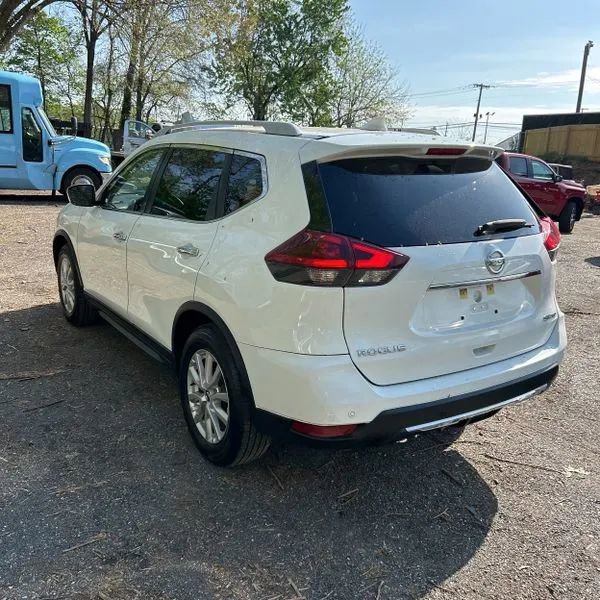 Used 2019 Nissan Rogue SV AWD/4WD image 3