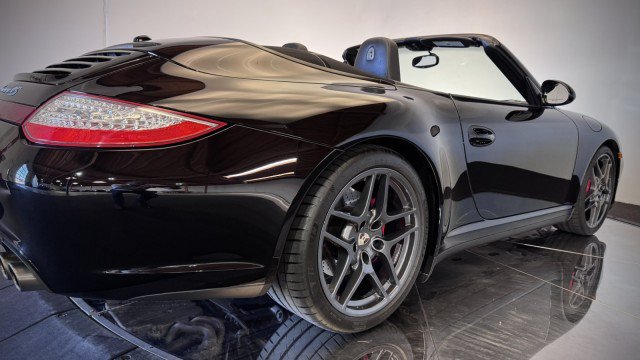 Used 2012 Porsche 911 Carrera 4S AWD/4WD image 27
