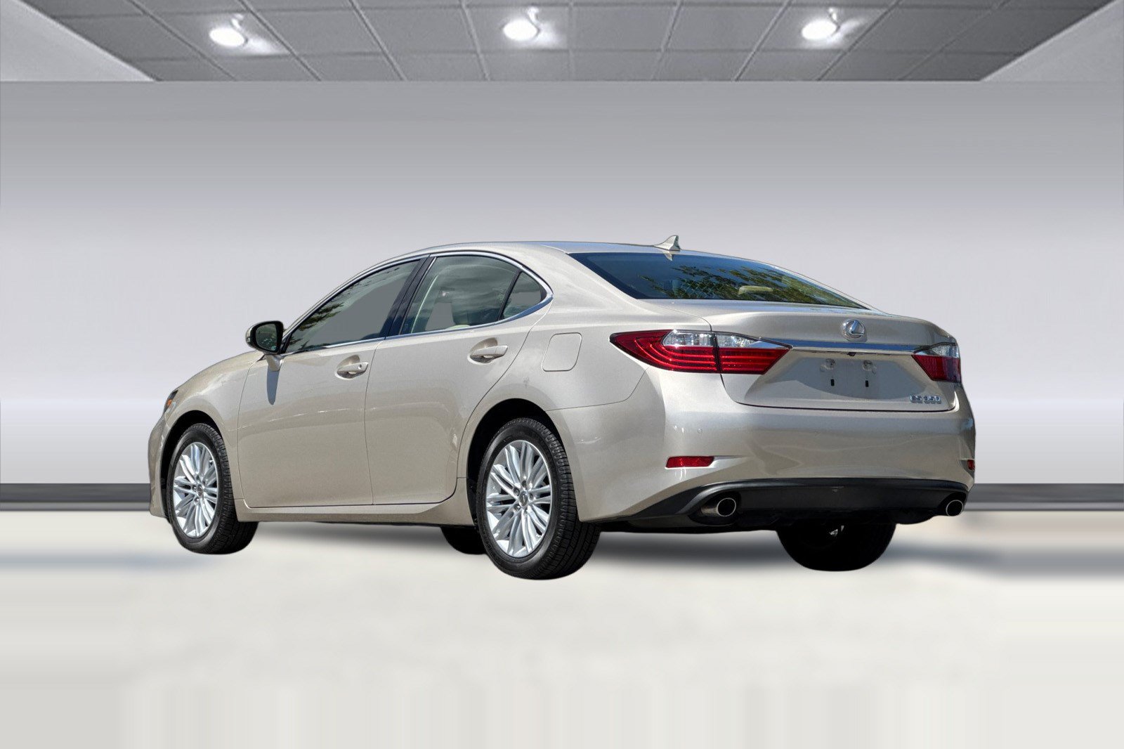 Used 2013 Lexus ES 350 w/ Premium Pkg FWD image 3