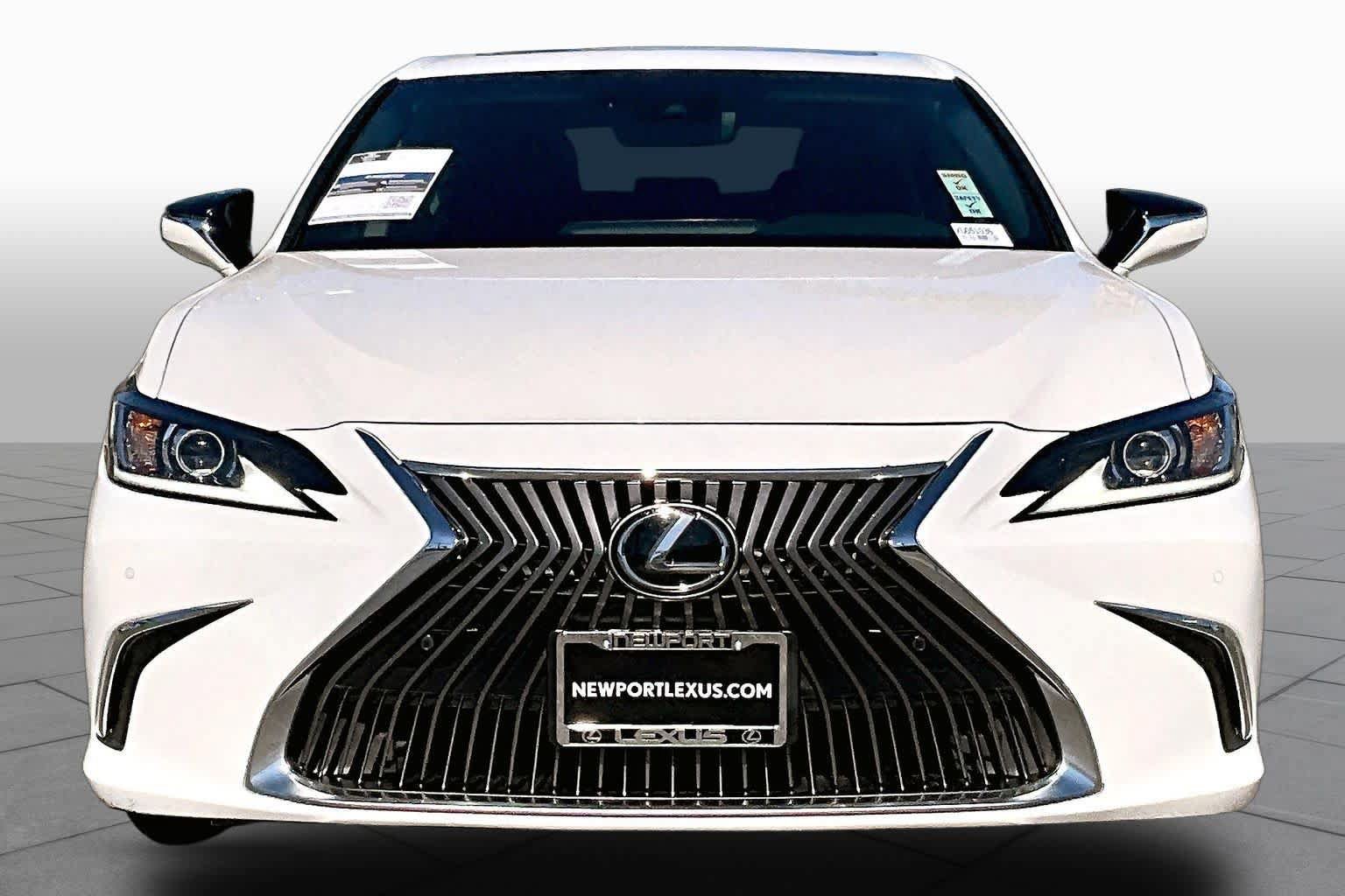 Used 2019 Lexus ES 350 w/ Premium Package FWD image 3
