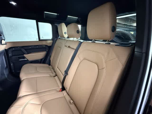 New 2026 Land Rover Defender 110 X-Dynamic SE AWD/4WD image 19