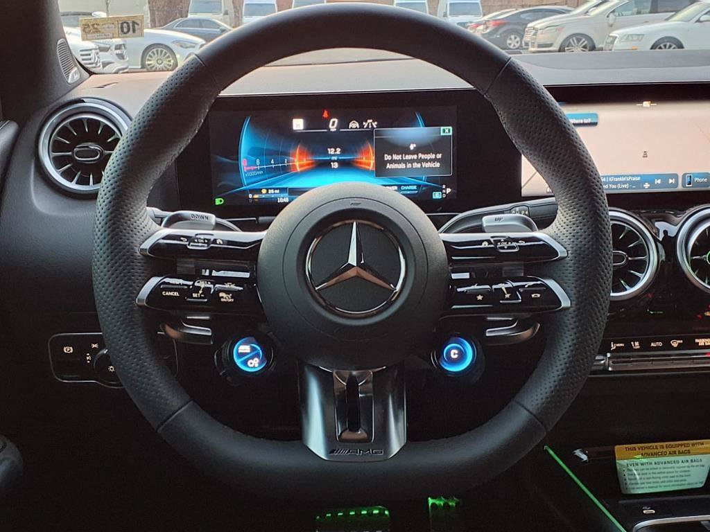 Used 2025 Mercedes-Benz GLA 35 AMG 4MATIC image 13