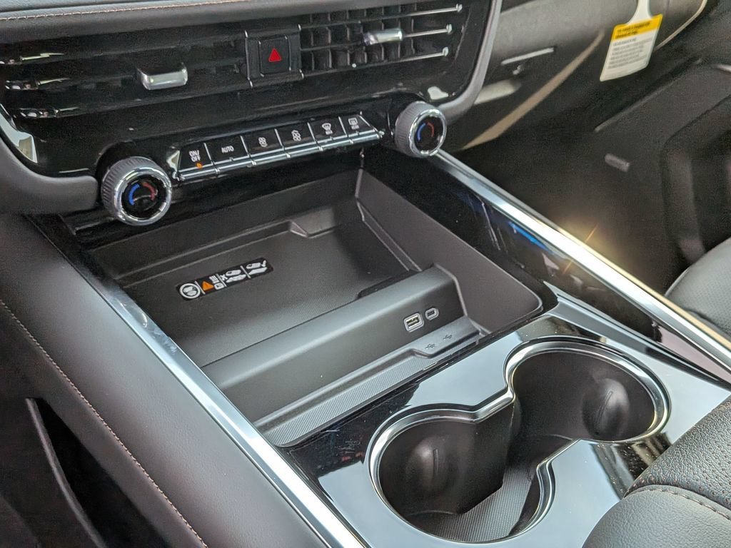 New 2026 Chevrolet Tahoe High Country AWD/4WD image 24
