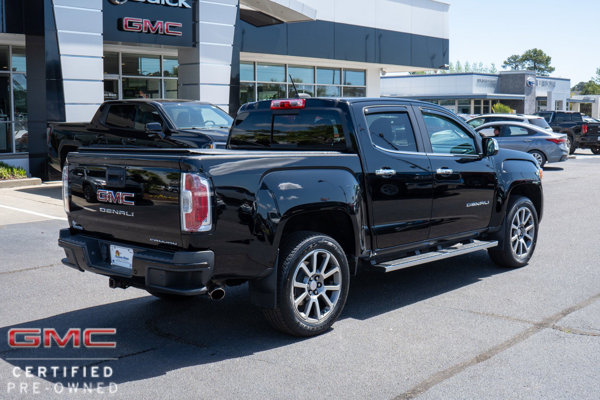 Used 2021 GMC Canyon Denali image 3