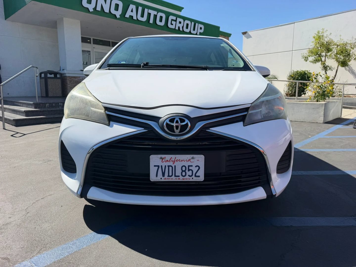 Used 2016 Toyota Yaris LE FWD image 3
