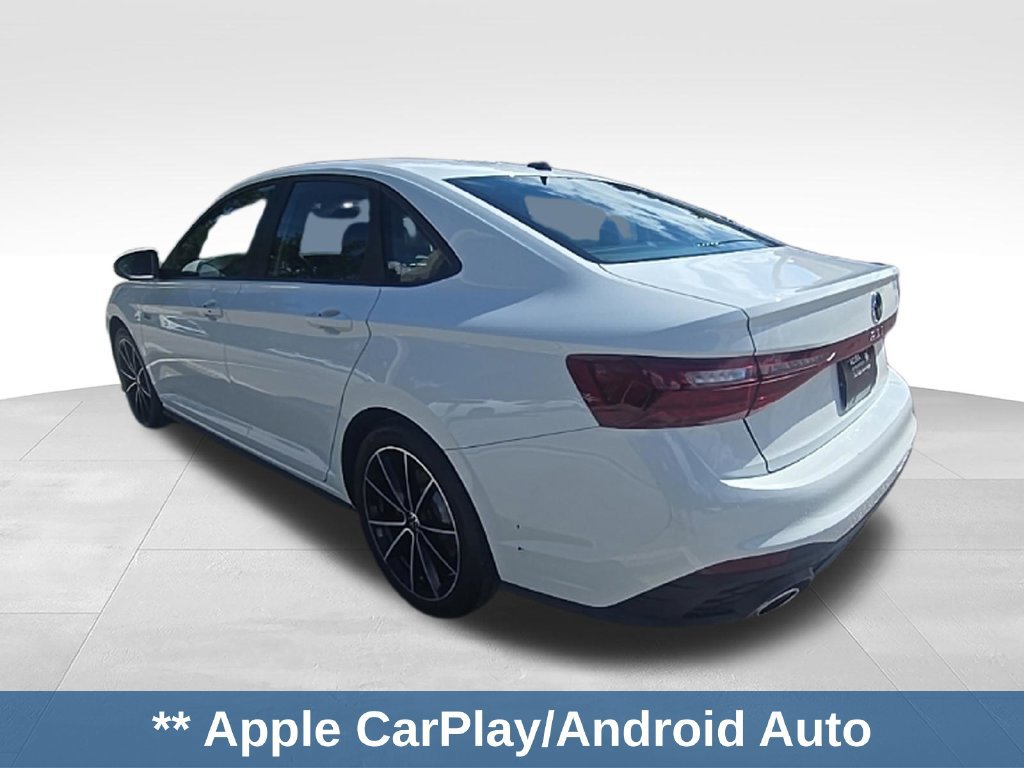 Used 2025 Volkswagen Jetta GLI Autobahn FWD image 3