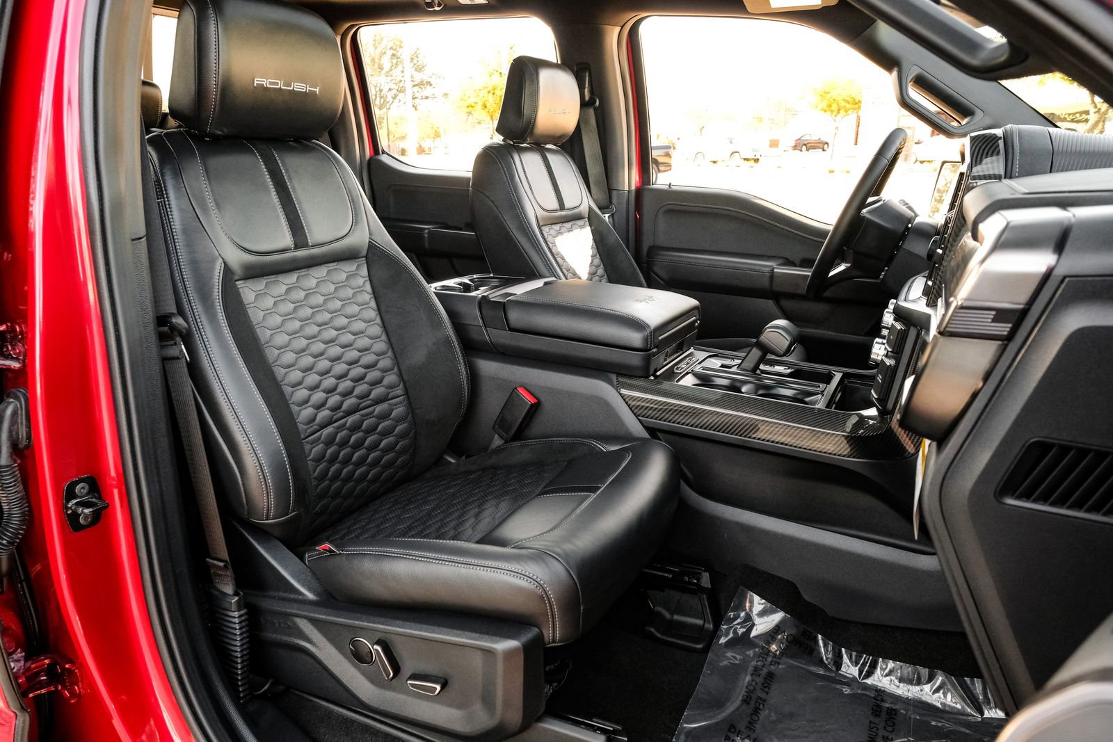 Used 2025 Ford F150 Lariat w/ Equipment Group 502A High image 42