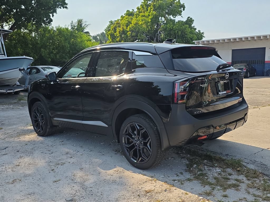 New 2026 Nissan Kicks SR AWD/4WD image 5
