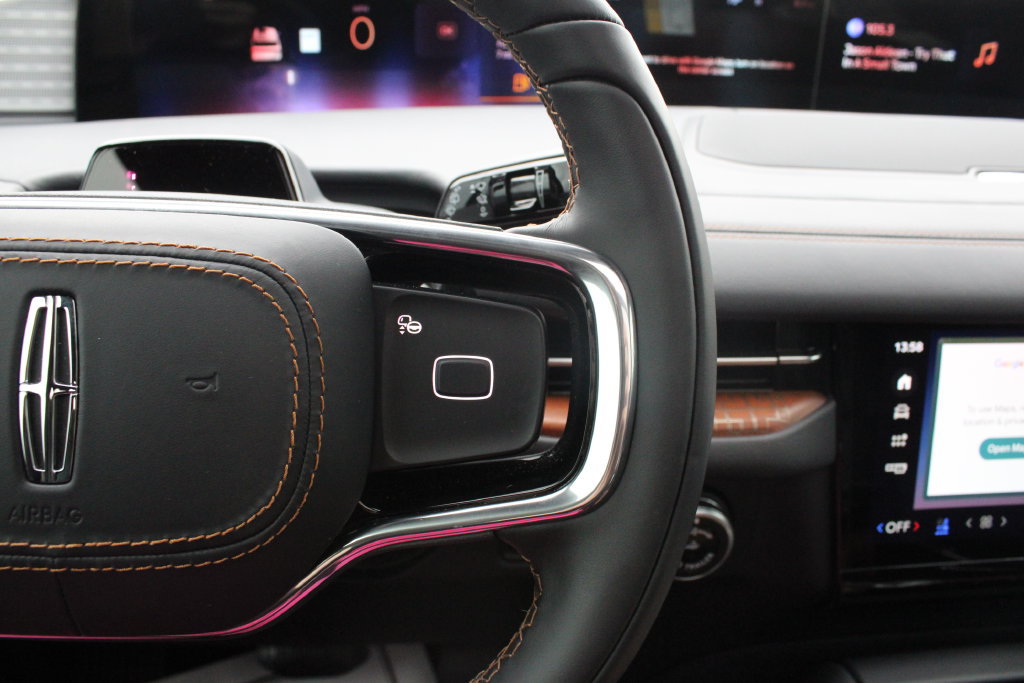 New 2027 Lincoln Navigator Black Label AWD/4WD image 12