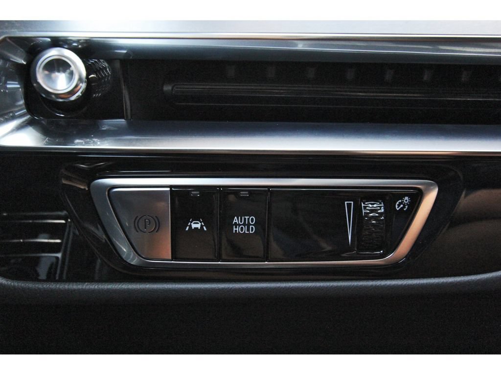 Used 2024 Cadillac Lyriq Sport RWD image 19