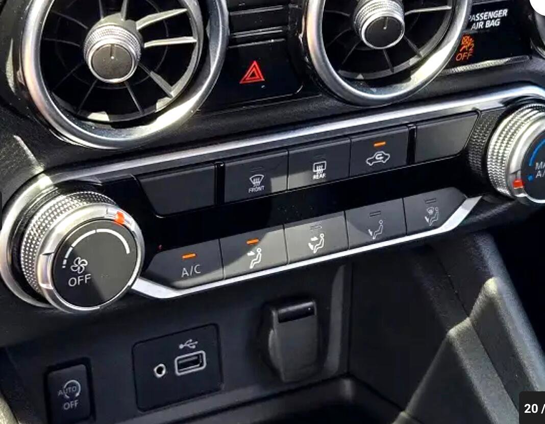 Used 2024 Nissan Sentra S image 5