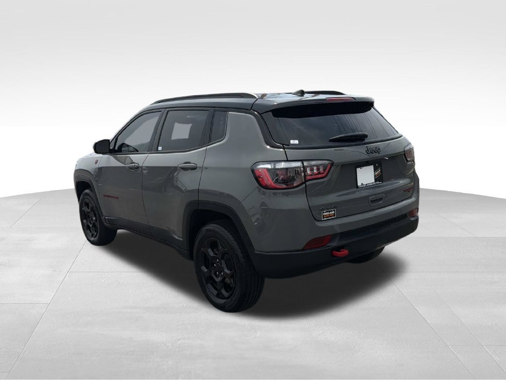 Used 2024 Jeep Compass Trailhawk AWD/4WD image 5