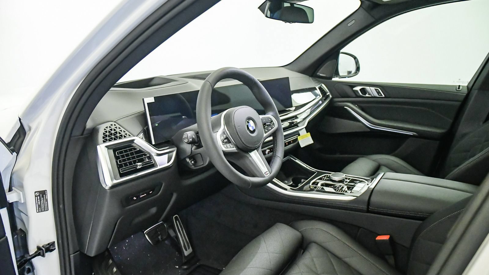 New 2026 BMW X5 sDrive40i w/ M Sport Package RWD image 17