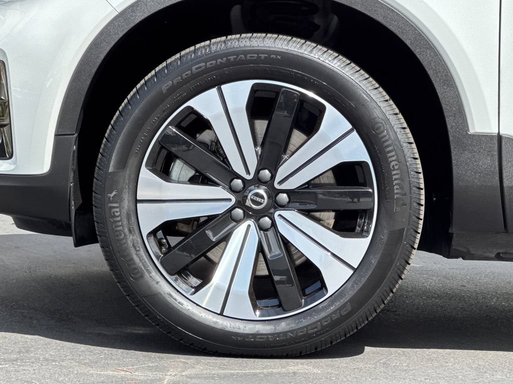 Certified 2023 Volvo C40 Recharge Core AWD/4WD image 24