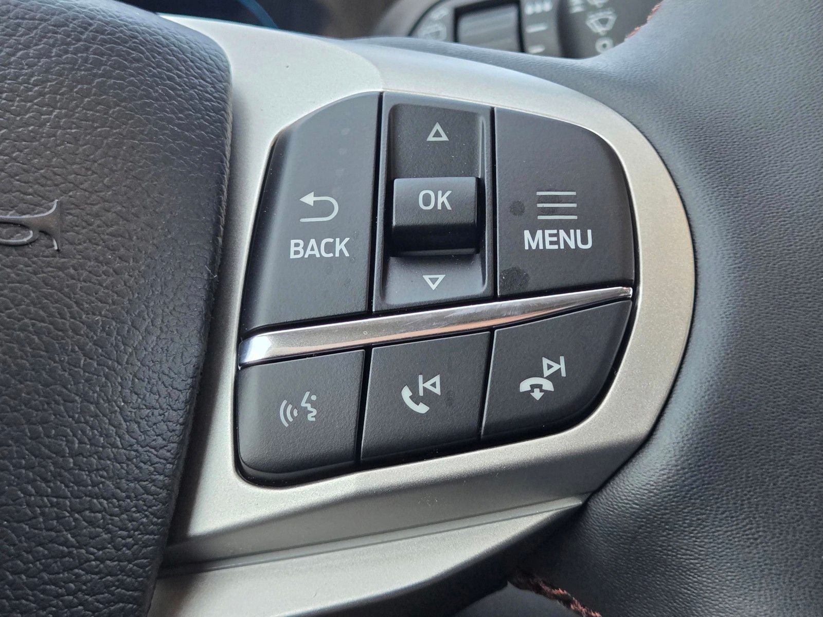 New 2026 Ford Explorer Active AWD/4WD image 25