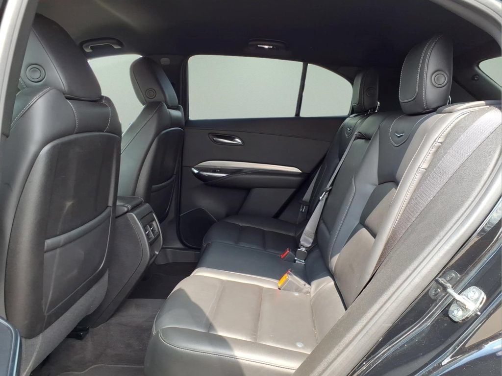 Used 2024 Cadillac XT4 Premium Luxury FWD image 9