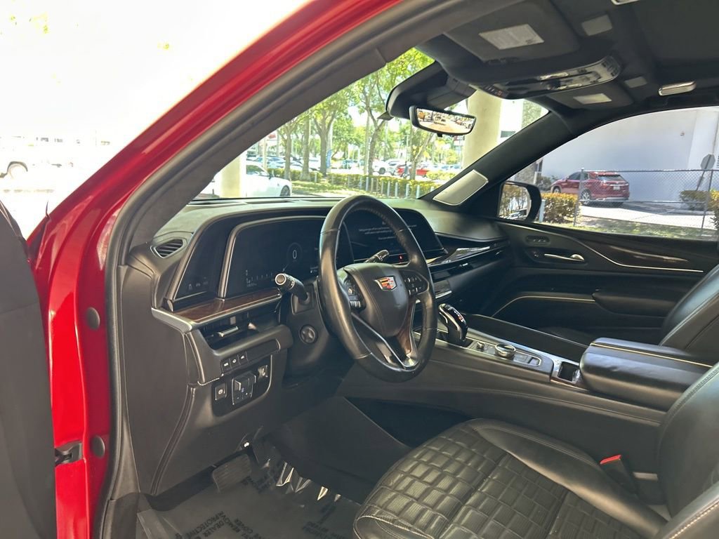 Used 2021 Cadillac Escalade Sport Platinum RWD image 6
