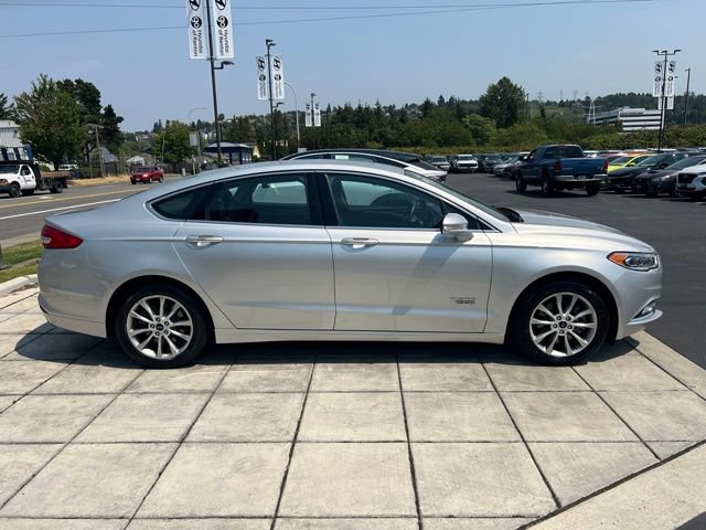 Used 2017 Ford Fusion Energi SE FWD image 4