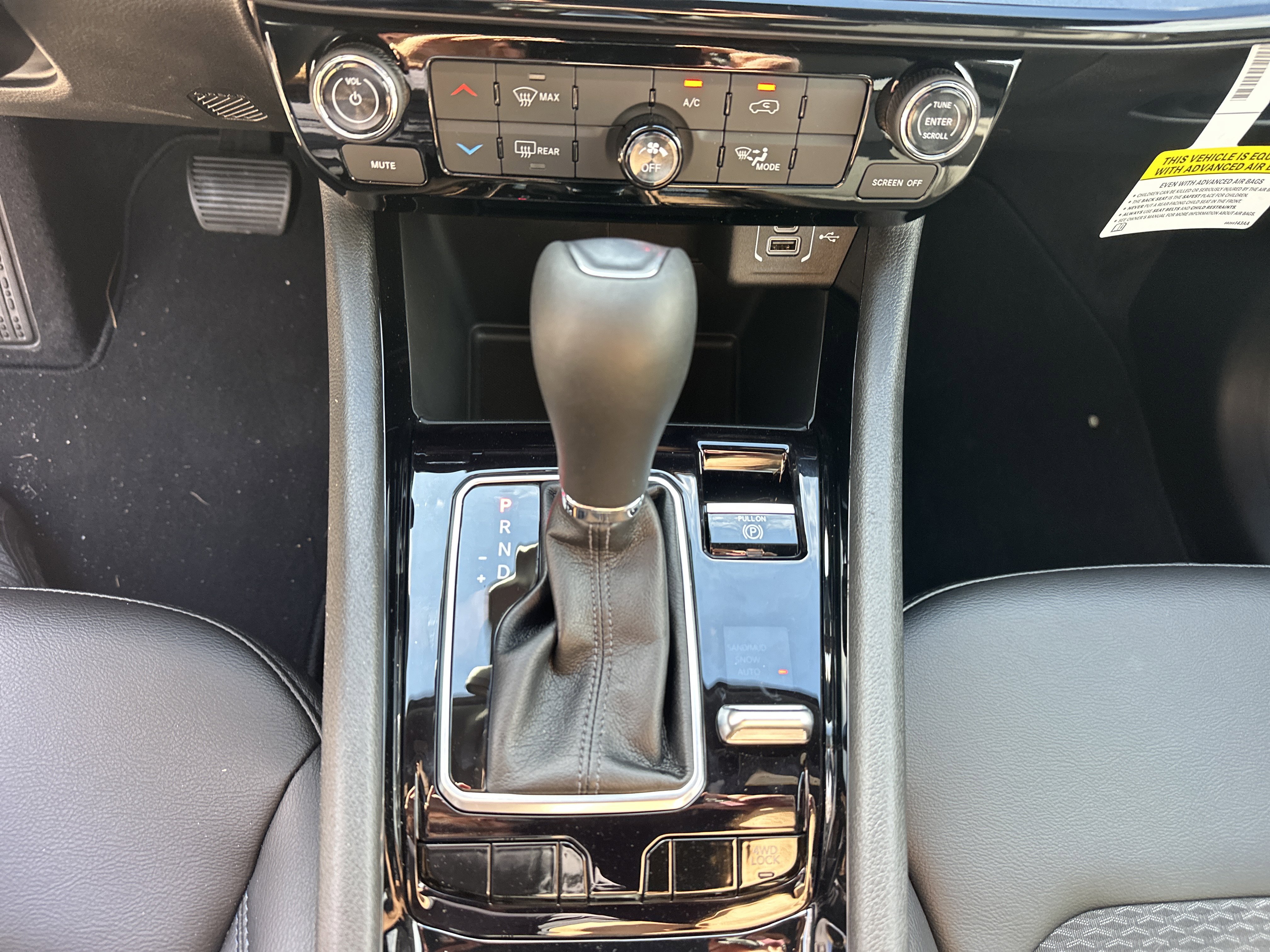 New 2026 Jeep Compass Latitude image 19