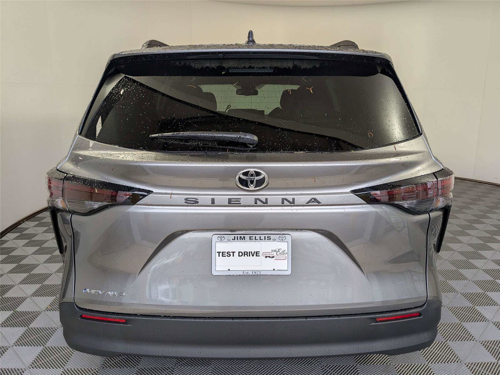 New 2026 Toyota Sienna LE image 6