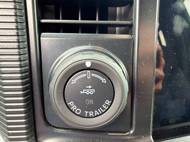 Used 2025 Ford F150 Raptor AWD/4WD image 13