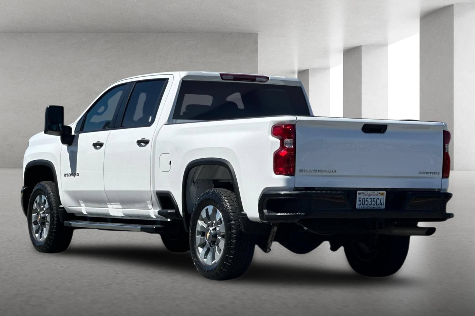 Used 2025 Chevrolet Silverado 2500 Custom w/ Z71 Off-Road Package AWD/4WD image 6