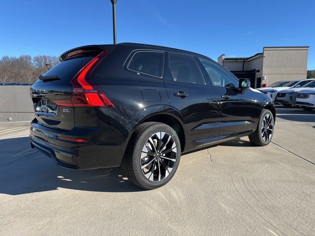 New 2026 Volvo XC60 B5 Ultra w/ Climate Package image 7