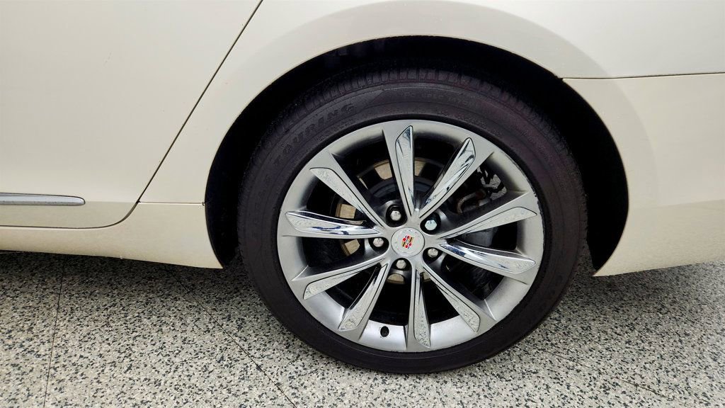 Used 2014 Cadillac XTS FWD image 9