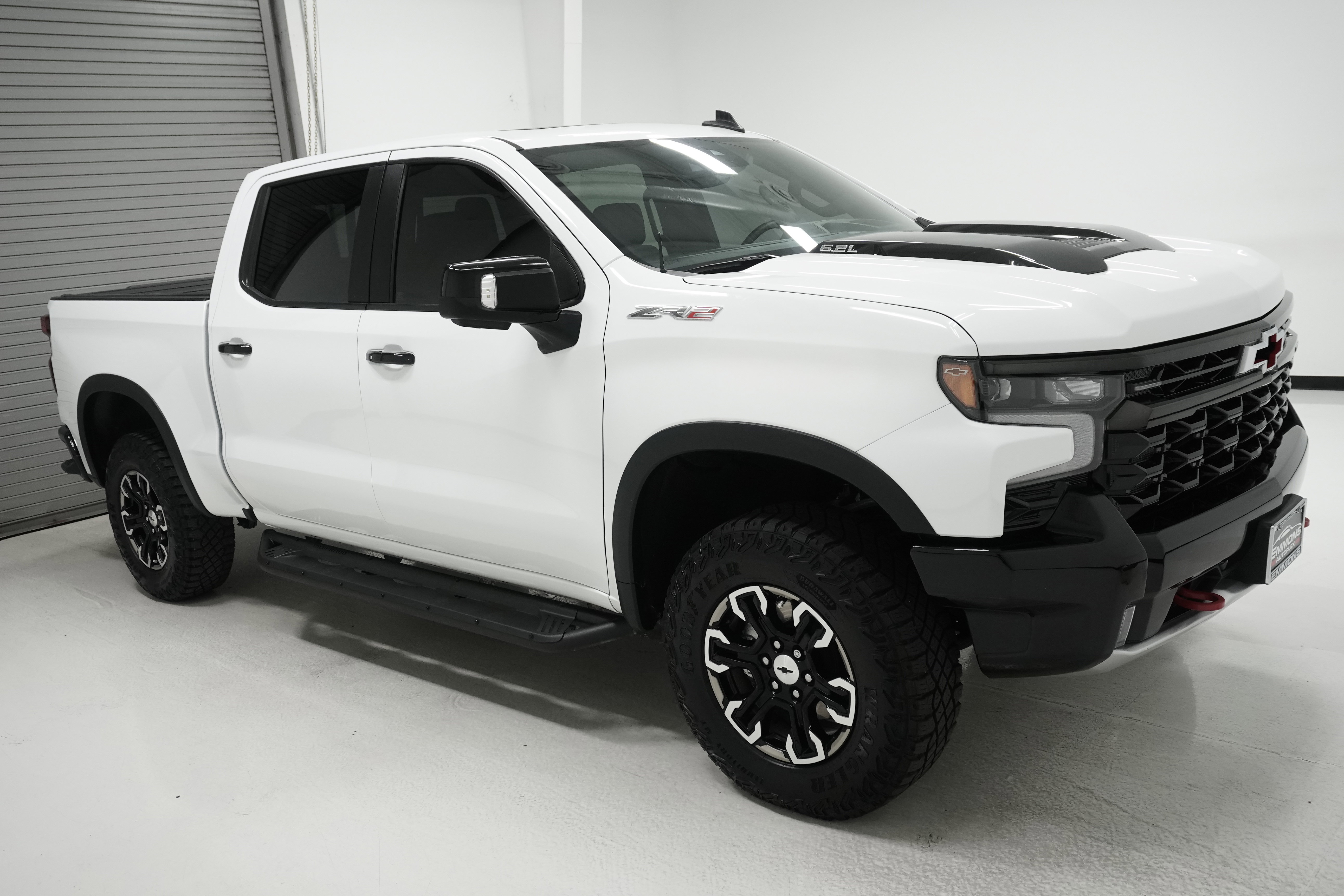 Used 2022 Chevrolet Silverado 1500 ZR2 w/ Technology Package AWD/4WD image 3