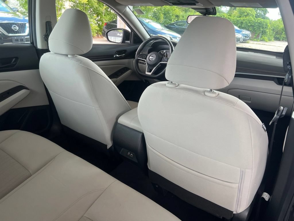 Certified 2024 Nissan Altima 2.5 SV w/ SV Premium Package FWD image 13