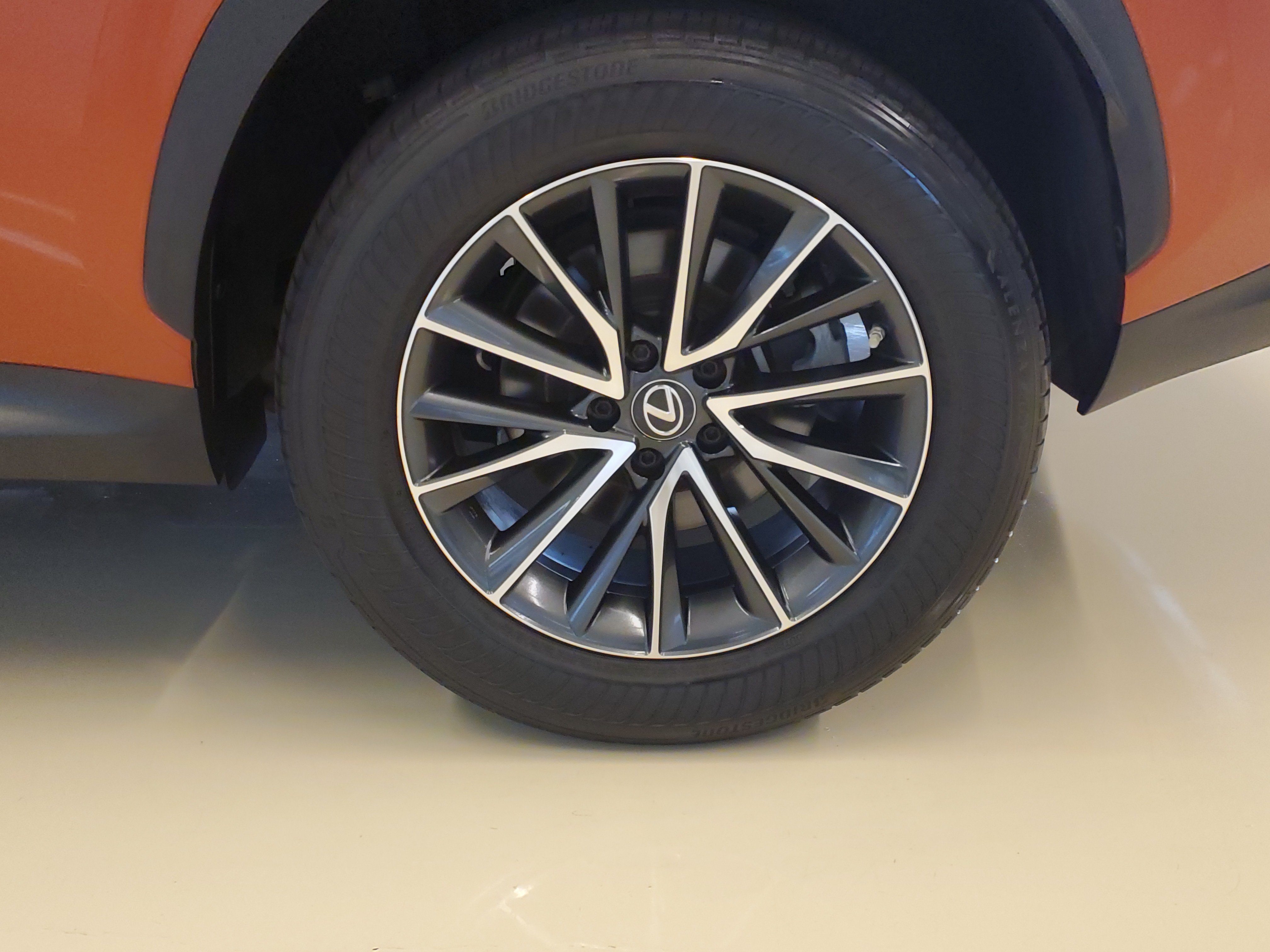 Used 2023 Lexus NX 350 AWD image 4