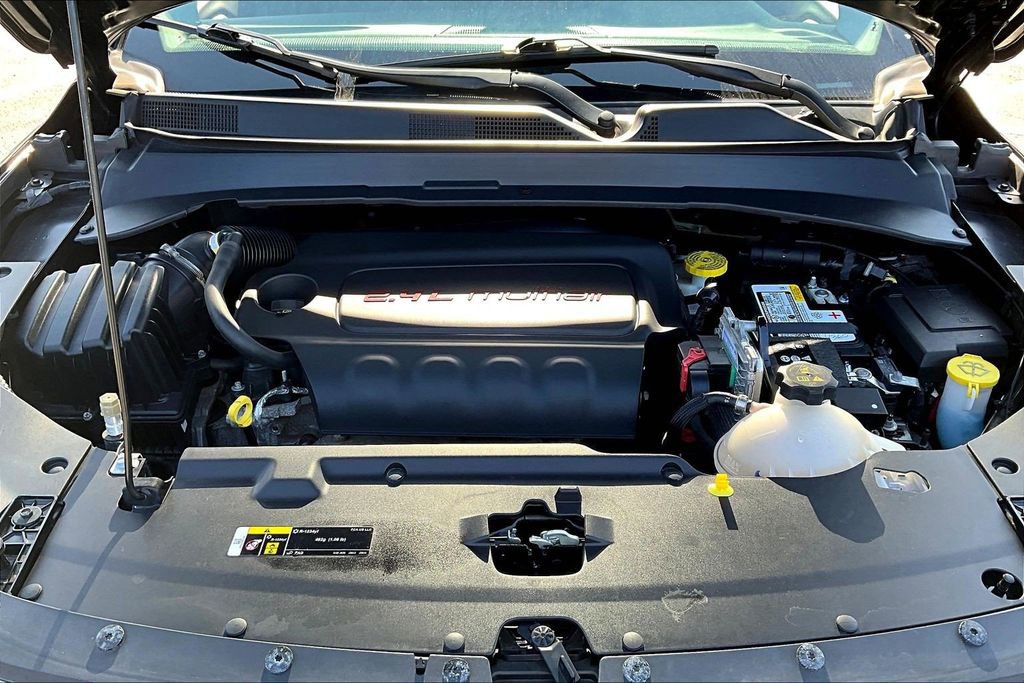 Used 2022 Jeep Compass Latitude image 30