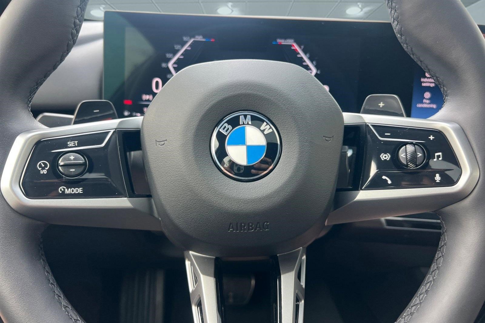 Used 2026 BMW 530i w/ M Sport Package image 17