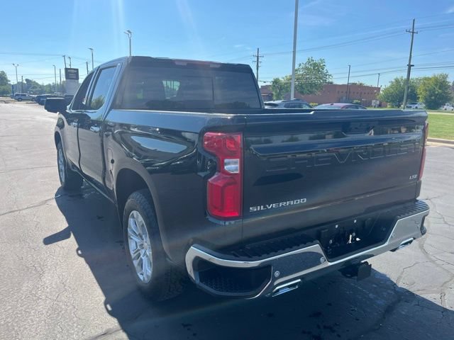 Used 2025 Chevrolet Silverado 1500 LTZ w/ LTZ Premium Package AWD/4WD image 9