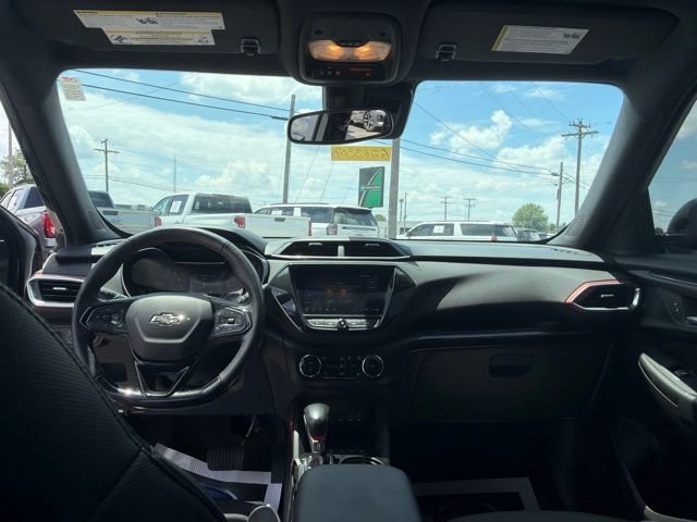 Used 2023 Chevrolet TrailBlazer RS w/ Convenience Package FWD image 30