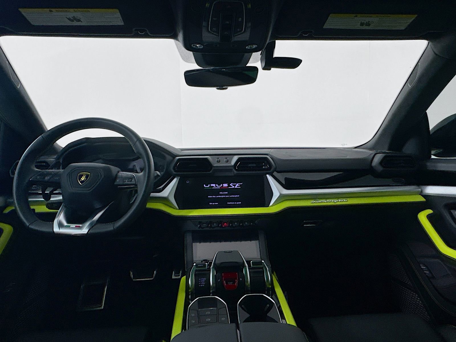 Used 2025 Lamborghini Urus SE image 22