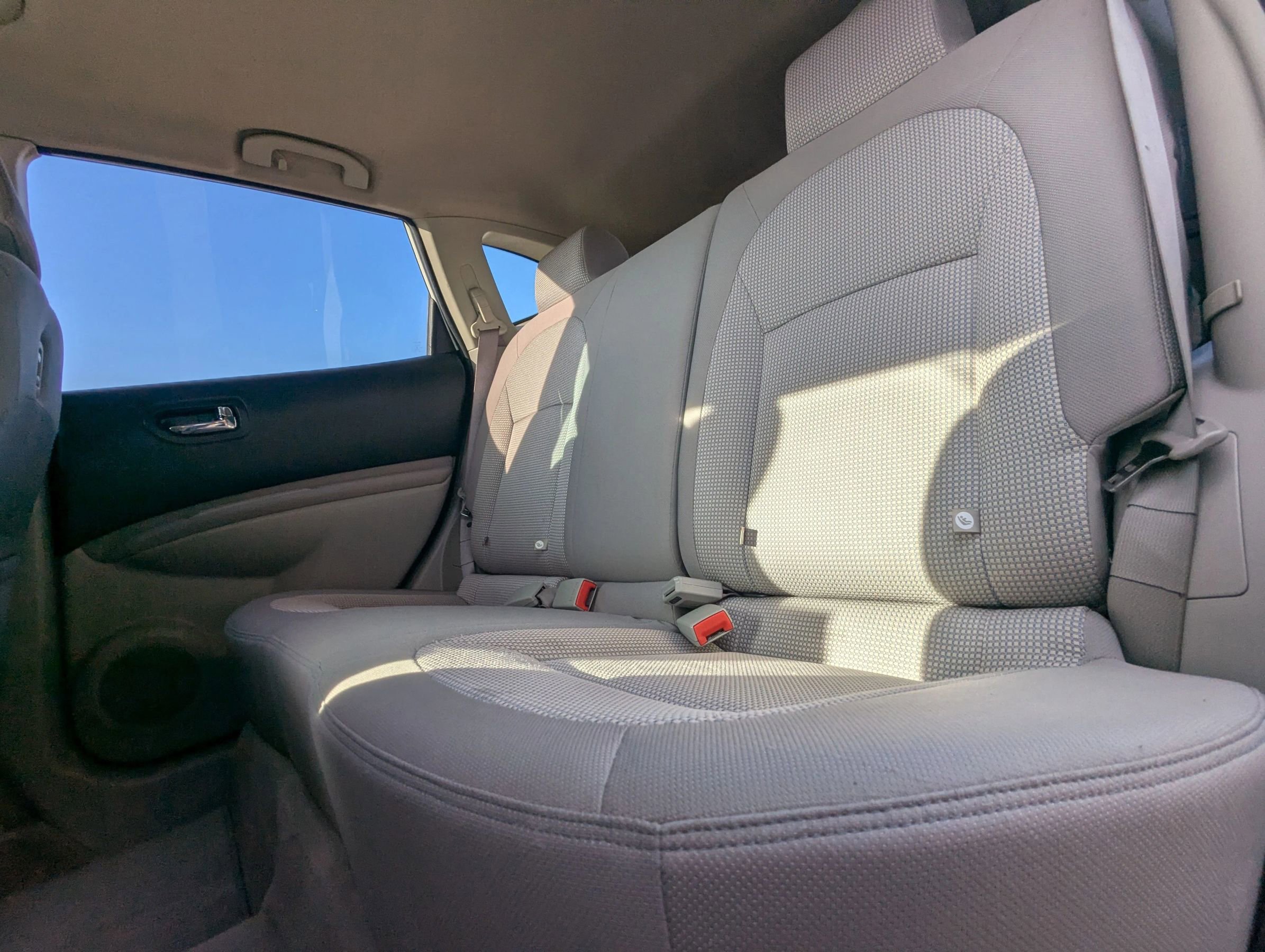 Used 2008 Nissan Rogue SL w/ Premium Pkg image 11