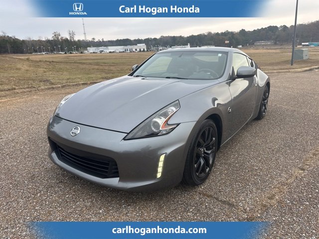 Used 2019 Nissan 370Z Coupe image 1