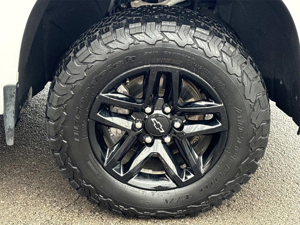 Used 2020 Chevrolet Silverado 1500 LT Trail Boss image 11