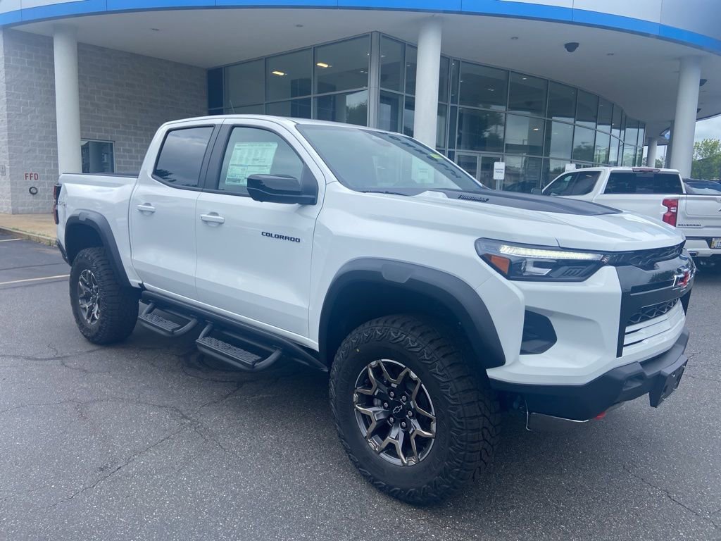 New 2025 Chevrolet Colorado ZR2 w/ Technology Package