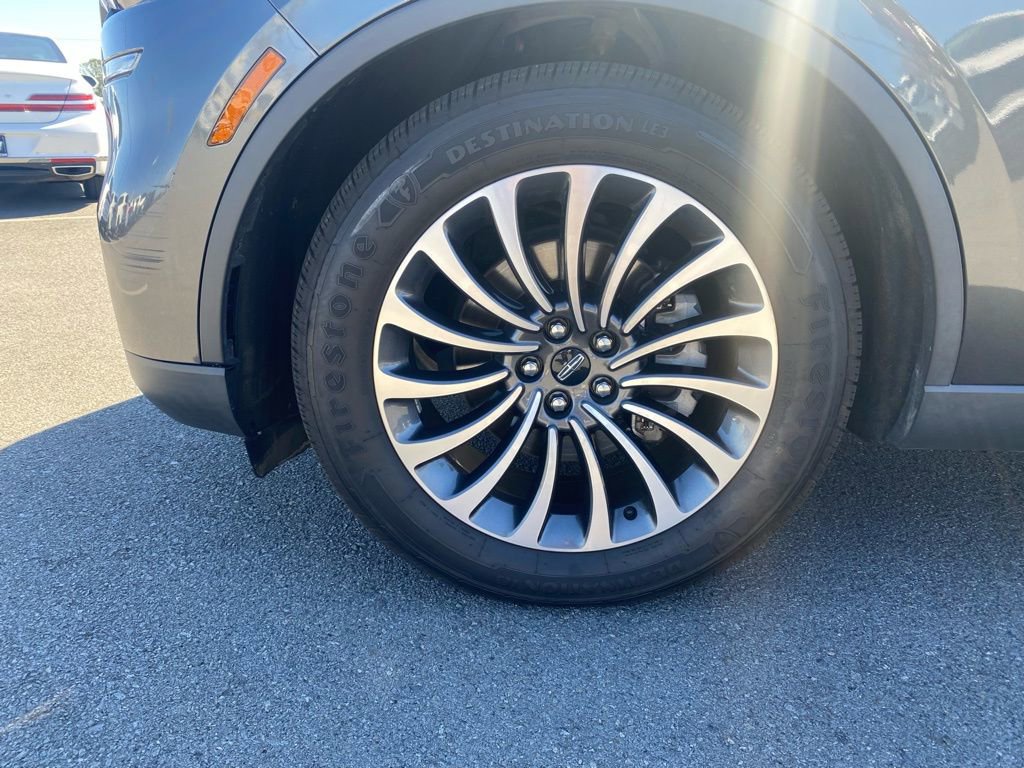 Used 2020 Lincoln Aviator Reserve image 32