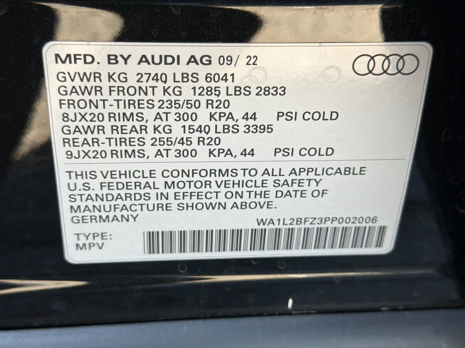 Used 2023 Audi Q4 e-tron Premium Plus w/ Premium Plus AWD/4WD image 30