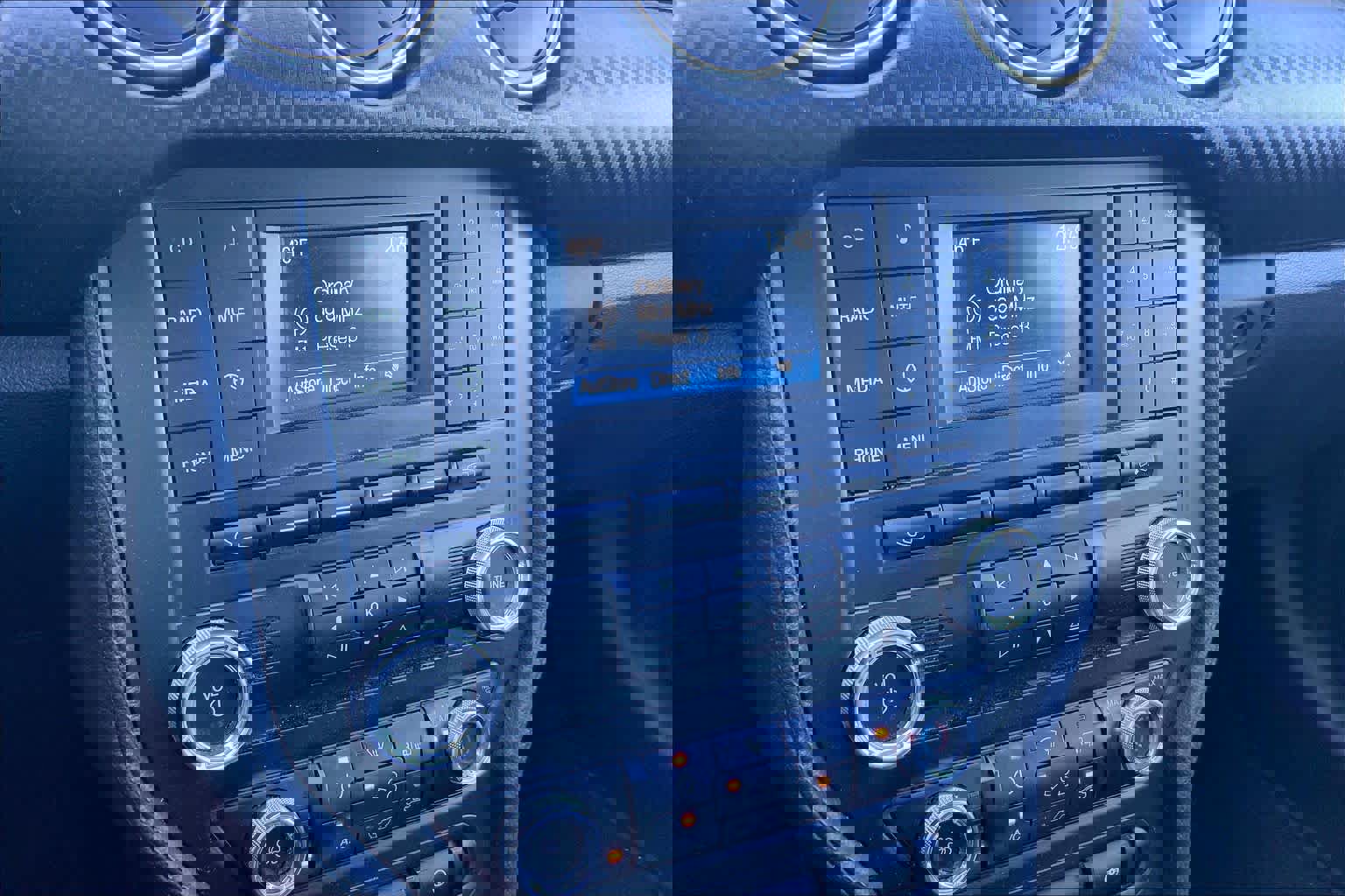 Used 2018 Ford Mustang EcoBoost image 35