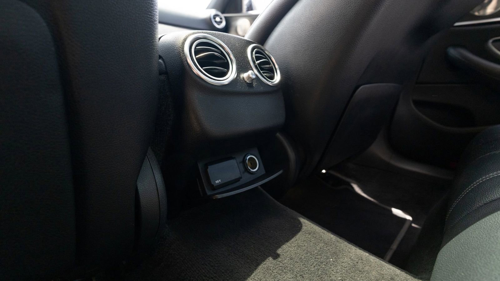 Used 2019 Mercedes-Benz E 300 w/ Premium 1 Package image 24