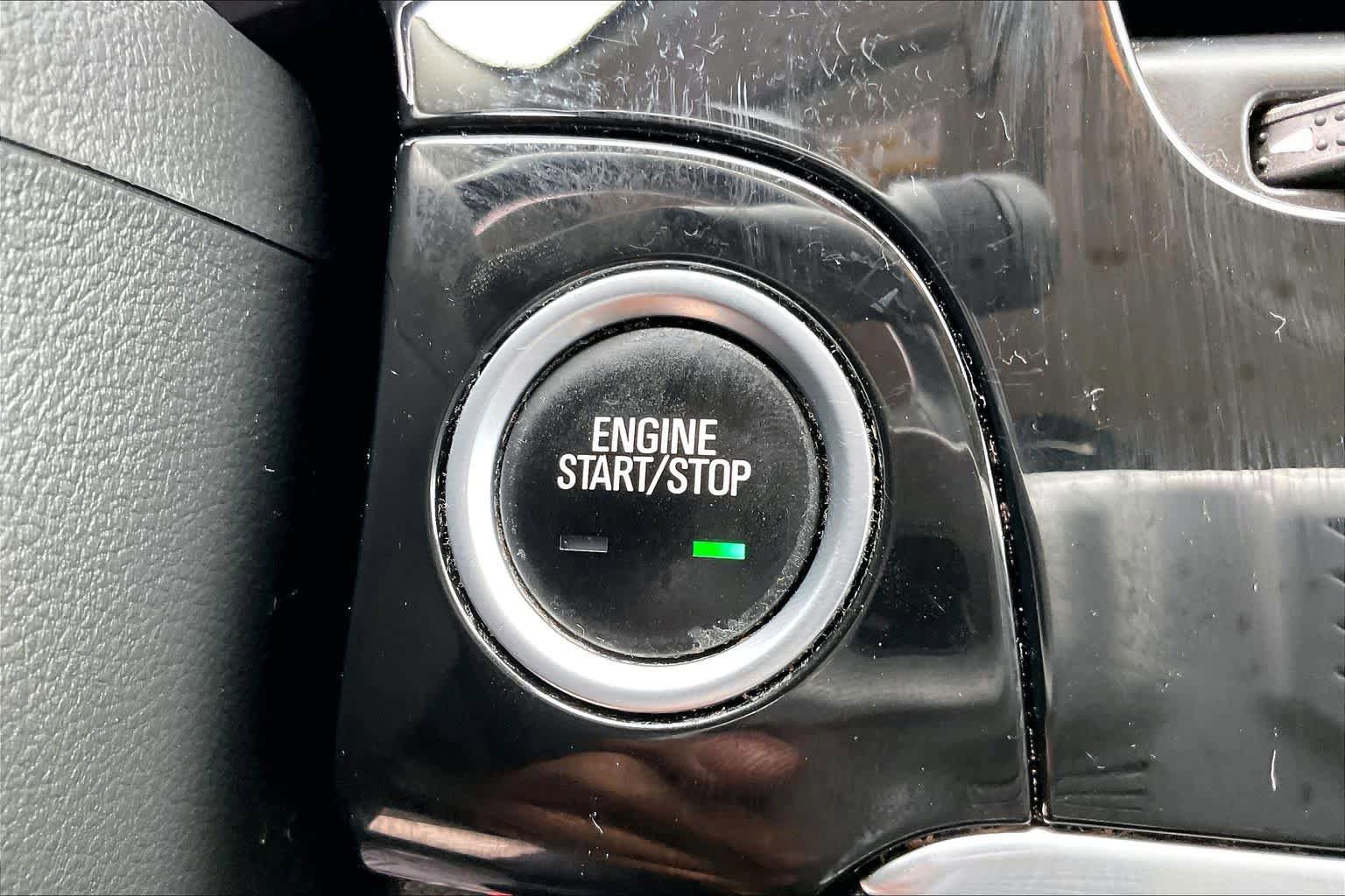 Used 2020 Buick Encore Preferred w/ Safety Package FWD image 33