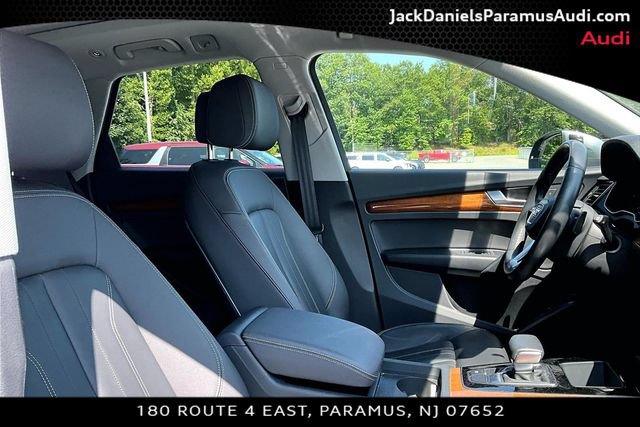 Certified 2023 Audi Q5 2.0T Premium w/ Convenience Package AWD/4WD image 7