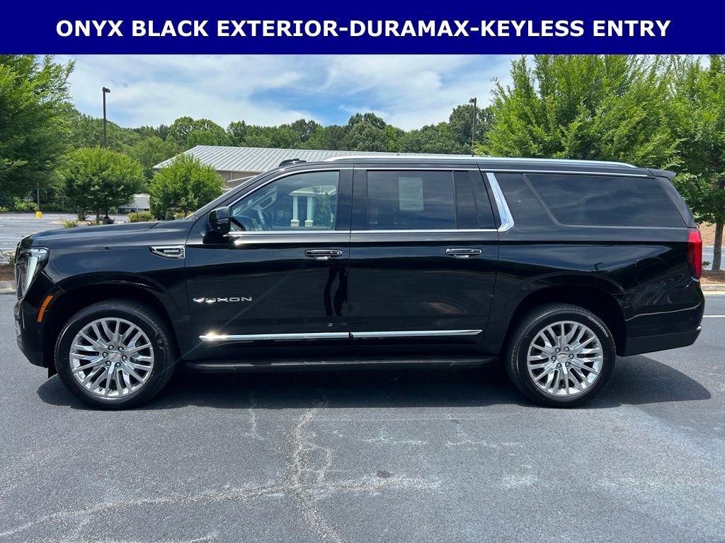 Used 2025 GMC Yukon XL Elevation w/ Elevation Premium Package RWD image 13
