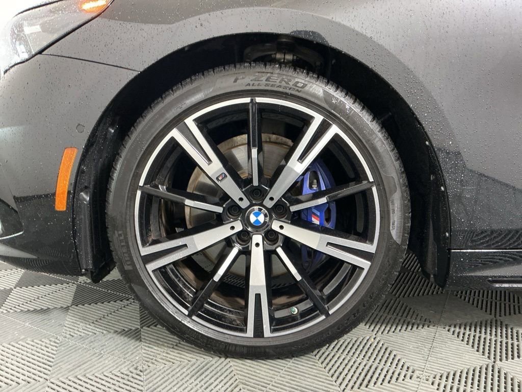 Certified 2025 BMW 530i w/ M Sport Package RWD image 32