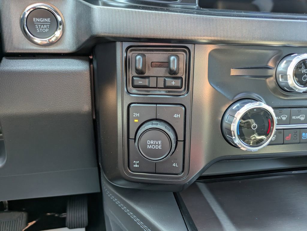 New 2026 Ford F350 Platinum w/ FX4 Off-Road Package image 18